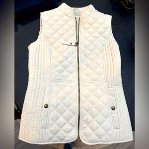 Joules Quilted Puffer Vest in Cream